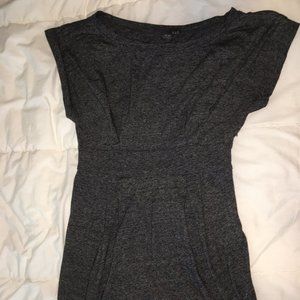 Short-sleeved women's tunic